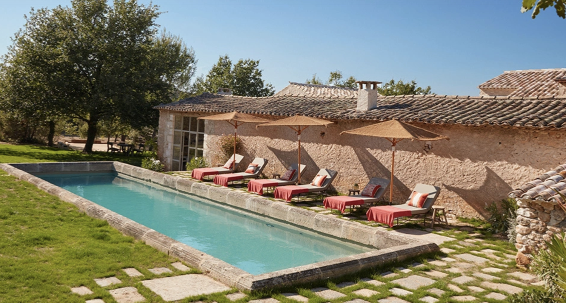 La piscine du Mas Vermentino © La Bastide de Marie